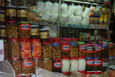 Sản phẩm không nhãn mác 'trôi' về đâu? 